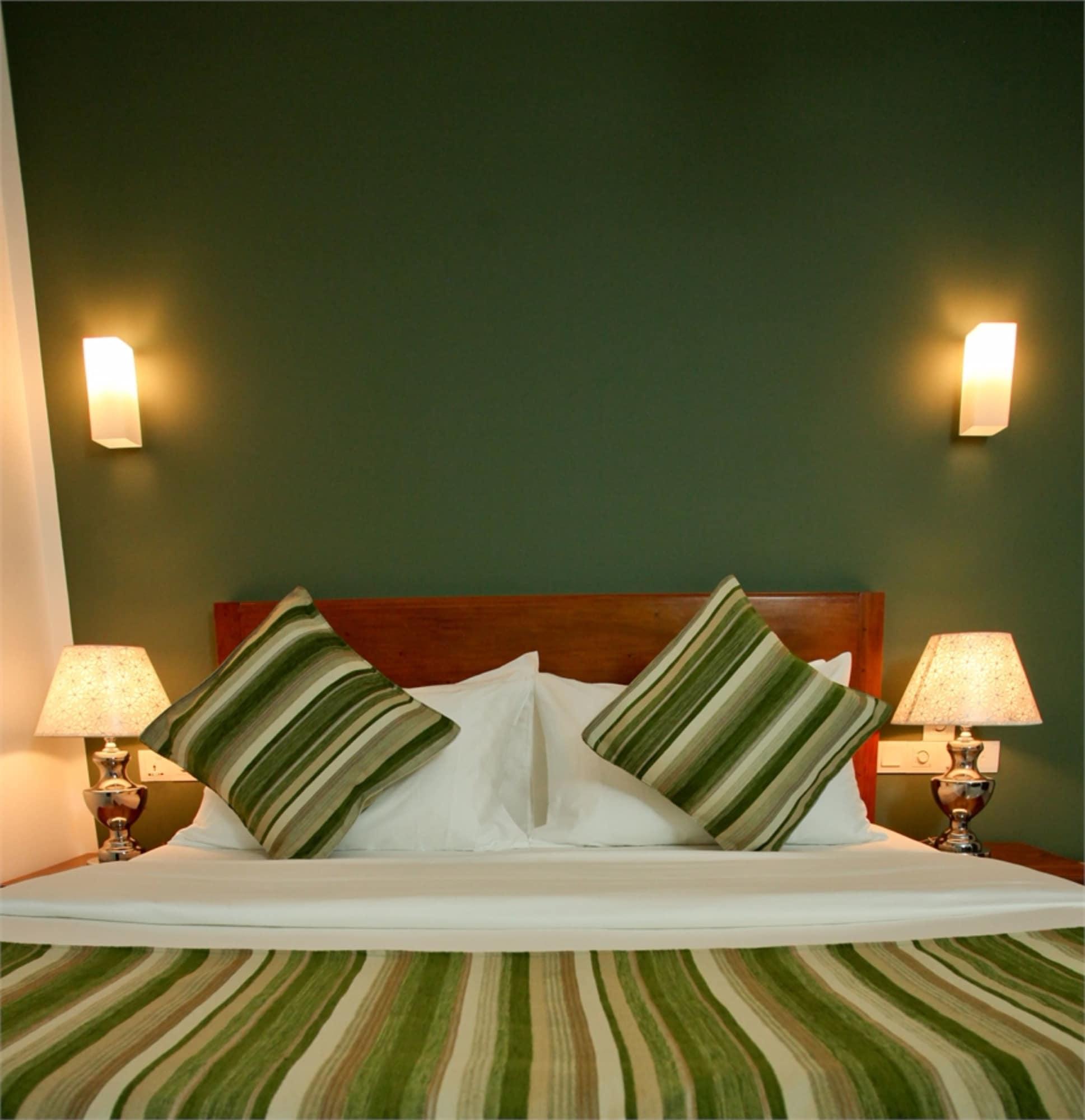 Hotel Travellers Nest Kandy Exterior photo