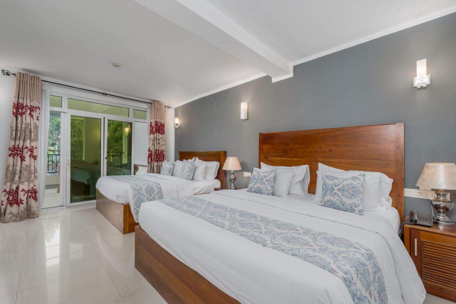 Hotel Travellers Nest Kandy Exterior photo